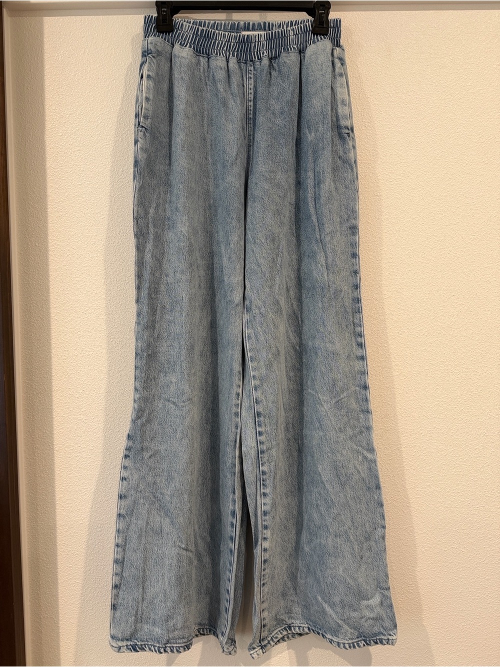 Good American Weightless track pant INDIGO396 Denim Pants